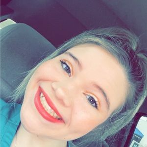 Meet your Posher, Lilly